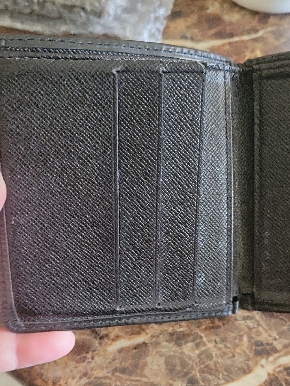 Louis Vuitton Black Epi Leather Card Holder - Picture 4 of 7